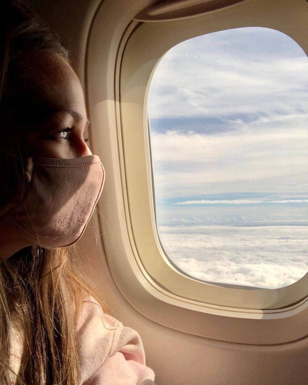 デルタ航空のインスタグラム：「"This year, we have to make our own adventures."  Photo: @megstraightup」