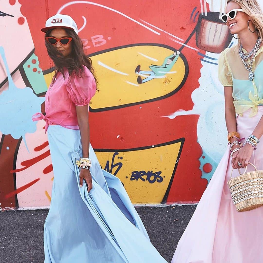 ダニジョーのインスタグラム：「HEAD TO TOE DANNIJO 🌈❣️ #dannijogirls」