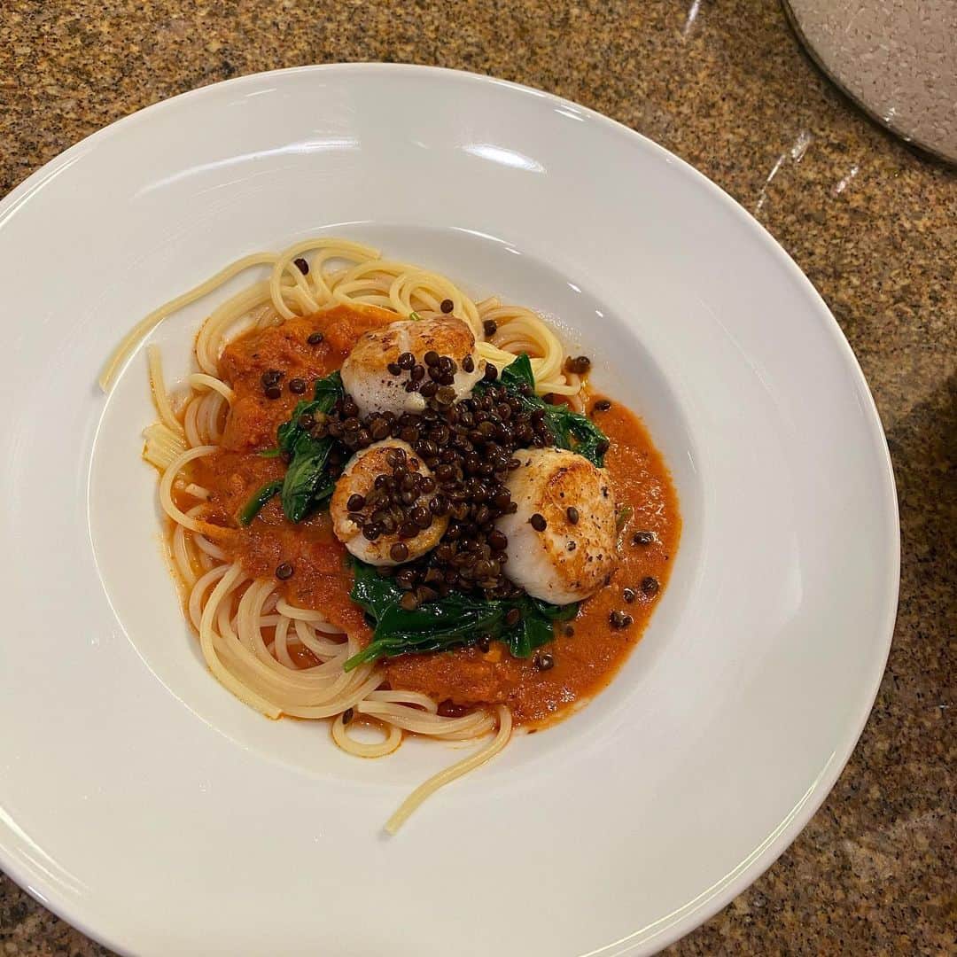 フィリップ・P・キーンのインスタグラム：「Pasta night. Easy」