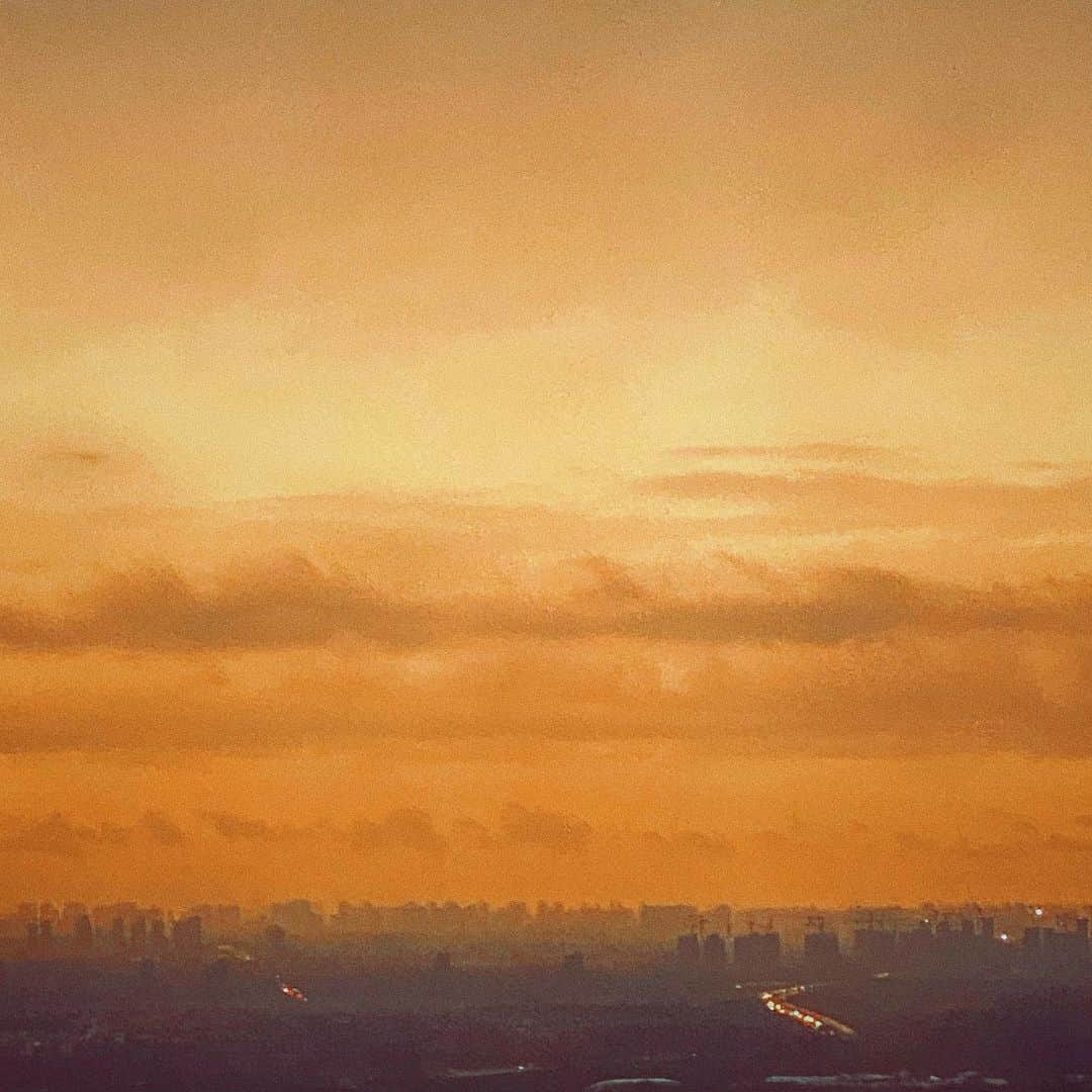 リウ・ウェンのインスタグラム：「#WenInFlight」