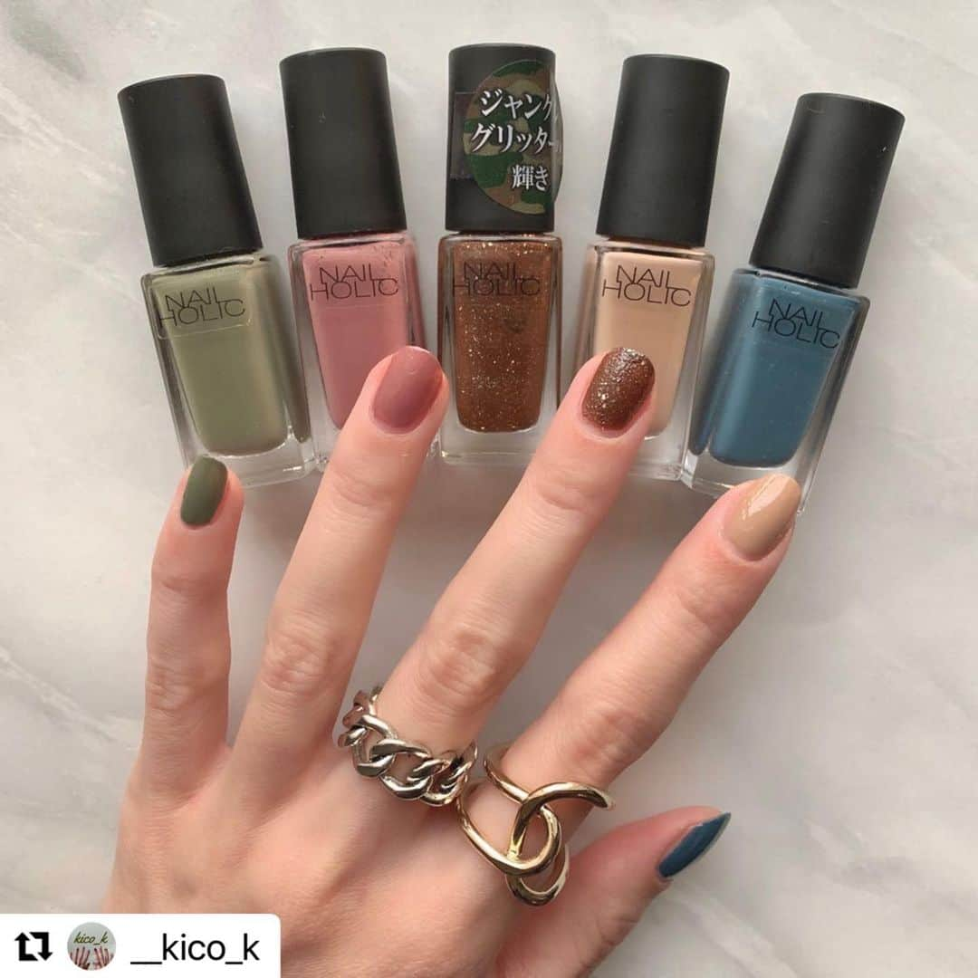 NAIL HOLICさんのインスタグラム写真 - (NAIL HOLICInstagram)「#Repost @__kico_k 様﻿ 素敵な投稿をありがとうございます❤﻿ ・・・﻿ ネイルホリックの﻿ お気に入り5色でマルチカラーネイル ﻿ ﻿ ジャングルグリッターのラメと質感が﻿ 良い味出してくれてます◎﻿ ﻿ @nailholic_kose﻿ 親指　BL915﻿ 人差し指　BE301﻿ 中指　BR331 （#ジャングルグリッター ）﻿ 薬指　RO602﻿ 小指　GR703﻿ ﻿ ⚫︎●⚫︎●⚫︎●⚫︎●⚫︎●⚫︎●⚫︎﻿ ﻿ #kicoねいる#locari #mery #youcamメイクシェア ﻿ #ベタ塗り #ベタ塗りネイル #塗るだけネイル #簡単ネイル #ワンカラーネイル #カラフルネイル #マルチカラーネイル#手元コーデ #手元くら部#ショートネイル#短い爪ネイル﻿ #selfnail  #ネイルポリッシュ #ポリッシュ派 #マニキュア #ネイル #セルフネイル #セルフネイル部 #プチプラネイル #単色ネイル #シンプルネイル ﻿ #nailholic #nailholic_kose #ネイルホリック」11月19日 18時16分 - nailholic_kose