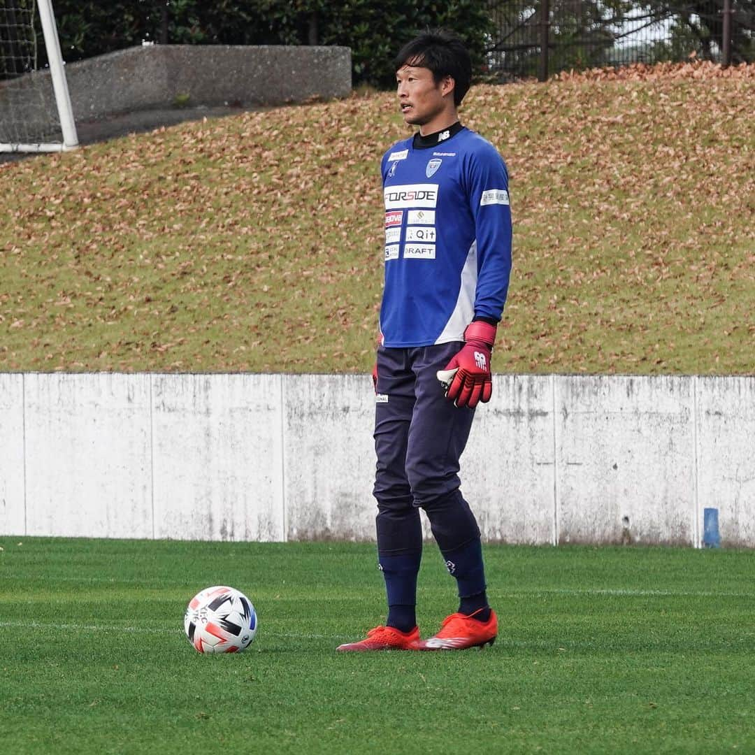 横浜FCさんのインスタグラム写真 - (横浜FCInstagram)「- 2020/11/19 TR - #yokohamafc #横浜FC #RECORDTHEBLUE #JLEAGUE #Jリーグ #安永玲央 選手誕生日おめでとう🎂」11月19日 18時39分 - yokohamafc_official