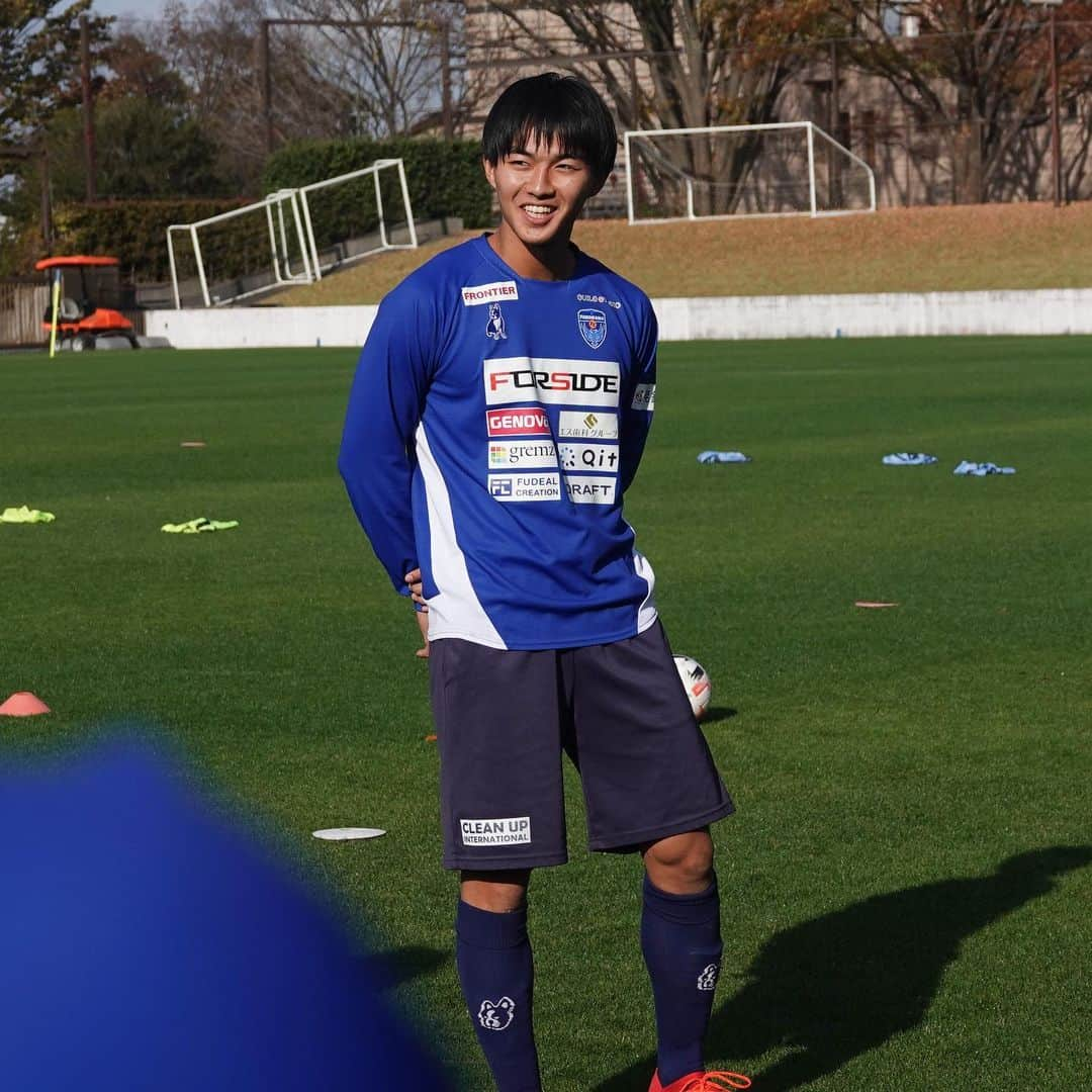 横浜FCさんのインスタグラム写真 - (横浜FCInstagram)「- 2020/11/19 TR - #yokohamafc #横浜FC #RECORDTHEBLUE #JLEAGUE #Jリーグ #安永玲央 選手誕生日おめでとう🎂」11月19日 18時39分 - yokohamafc_official