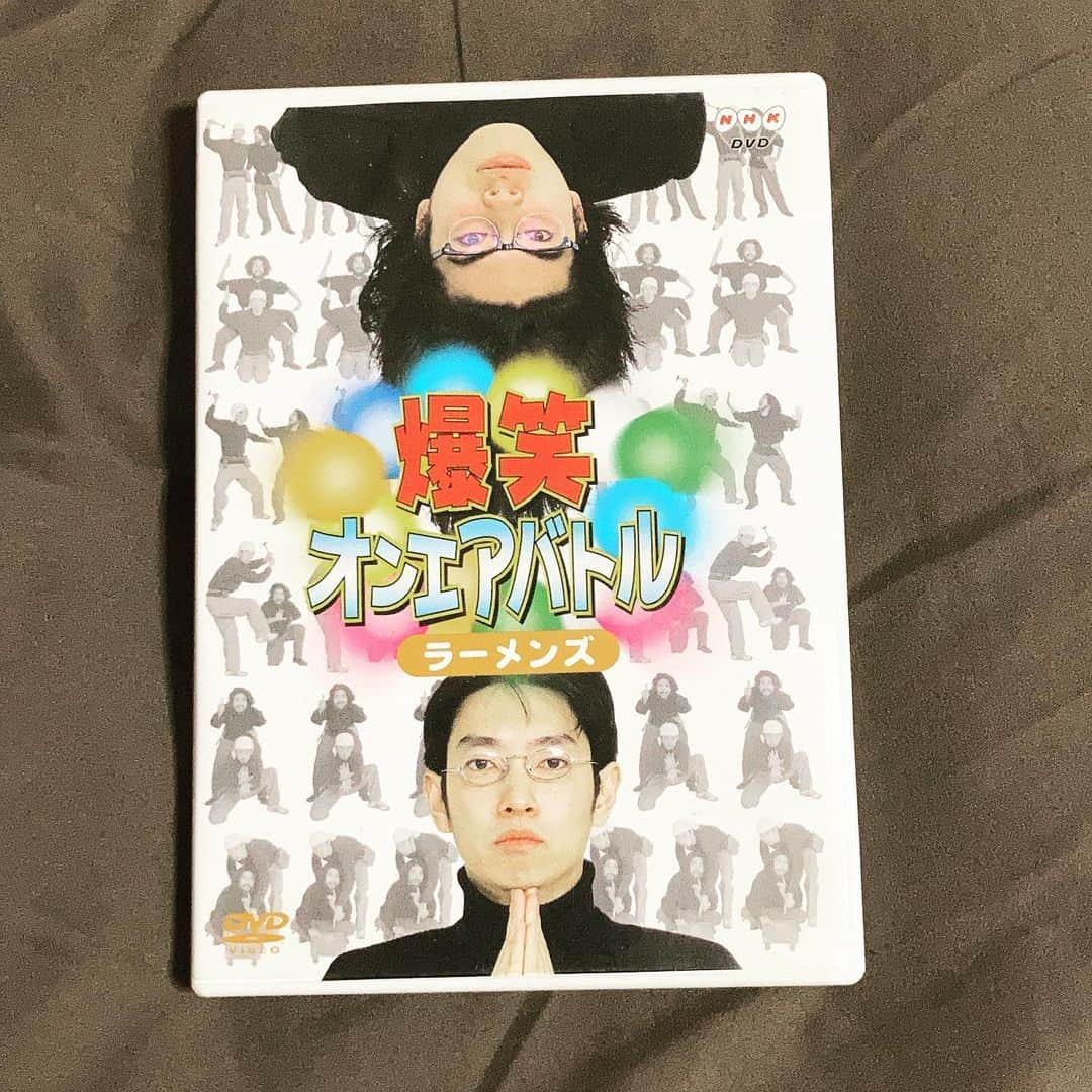 斉藤伸也のインスタグラム：「当時の芸人さんたちにとってどれほど衝撃だったのだろうか？  #現代片桐概論 #ラーメンズ #小林賢太郎 #片桐仁」