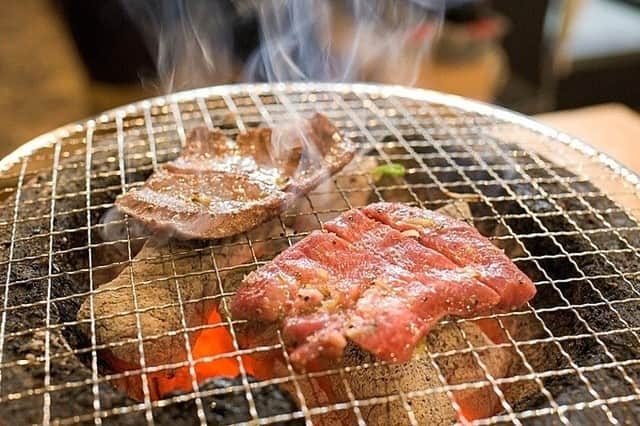 favyさんのインスタグラム写真 - (favyInstagram)「【大山駅】『大山ホルモン』は「GoToEatキャンペーン」対象店です。  Eatポイントを使ってお得に飲食店を支援しよう！ ネット予約後にお店を利用すると、代金からポイント分が割引！ （Eatポイントの有効期限は付与日から60日です。） ポイント利用のための来店には予約不要、飲食店様の予約手数料は完全無料！どんどん利用して飲食店を支援しましょう！  【大山でGoToEat】ホルモンが約30種類！希少部位も盛り合わせで楽しめる『大山ホルモン』  大山駅から徒歩2分の『大山ホルモン』の自慢は、約30種類が揃うホルモン。食肉市場から直送された鮮度抜群のホルモンを、数種類の自家製タレで味わえます。ぜひ『大山ホルモン』で多種多様なホルモンを味わってみてください。  ▼詳細はこちら▼ https://www.favy.jp/topics/27158  ■店名 大山ホルモン (オオヤマホルモン)  ■お店のジャンル 焼肉  ■TEL 0369124929  ■住所 東京都板橋区大山東町23-6 1F  ■営業時間 月・火・木・金・土・日 17:00〜00:00 （L.O.23:30） 毎週水曜日  ■予算 ディナー： 4,000円〜4,999円  ■喫煙 喫煙可  ■座席数 30  ■特徴 飲み放題プランあり  ■店舗URL http://ohyamahormone.favy.jp  ■Web予約  可  #gotoキャンペーン #gotoeat #gotoeat対象店 #gotoeatキャンペーン対象店 #gotoeatキャンペーン実施中 #gotoeat参加店 #gotoeat加盟店 #gotoeat東京 #gotoeatポイント #gotoイート #gotoイートキャンペーン #gotoイートキャンペーン加盟店 #gotoイート加盟店 #gotoイート参加店 #gotoイート対象店 #favy #ゴートゥーイートキャンペーン #ゴートゥーイート #ゴートゥーキャンペーン #大山駅 #大山グルメ #大山ホルモン #ホルモン焼き #ホルモン鍋 #ホルモン焼 #ホルモン好き #ホルモン」11月19日 19時00分 - favy_jp