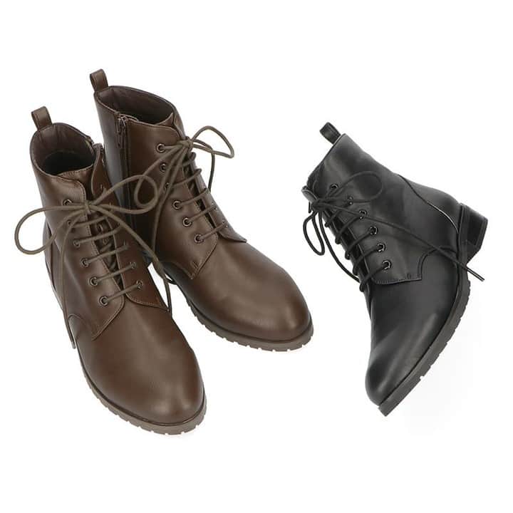 ORiental TRaffic HKさんのインスタグラム写真 - (ORiental TRaffic HKInstagram)「【型格軍靴】 百搭易襯的黑色及啡色軍靴，外型望落中性，配襯裙裝都💯 #ORientalTRaffic #Boots #CombatBoots #20AW」11月19日 19時00分 - oriental_traffic