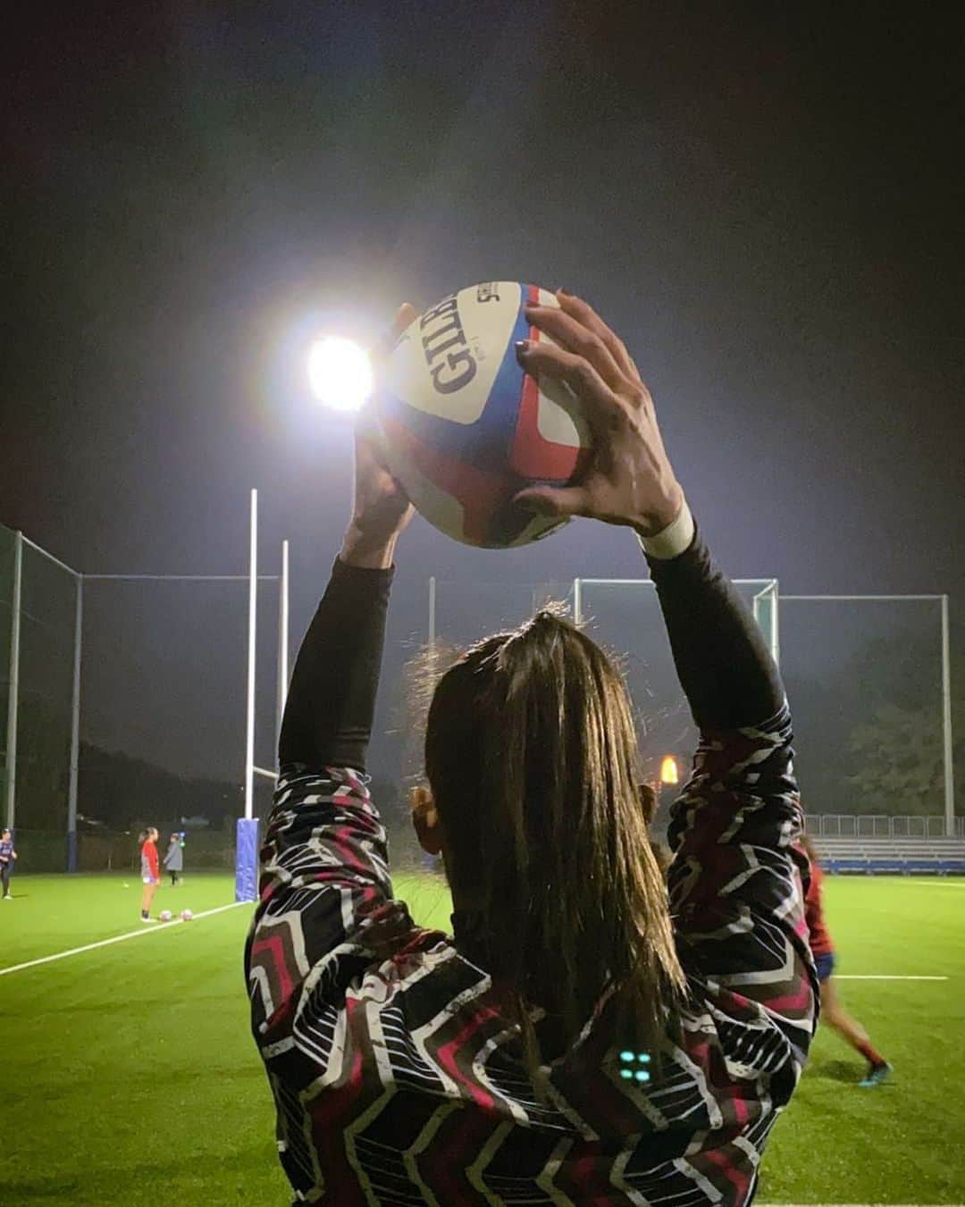 東京フェニックス・ラグビークラブさんのインスタグラム写真 - (東京フェニックス・ラグビークラブInstagram)「SET PLAY... 何回も何回も練習して作り上げていきます。 . #スローイング#ラインアウト#鈴木実沙紀 #ラグビー #rugby #女子ラグビー #ラグビー女子 #女子アスリート #女性アスリート #女子スポーツ #スポーツ女子 #東京山九フェニックス」11月19日 19時04分 - tokyo_phoenixrc