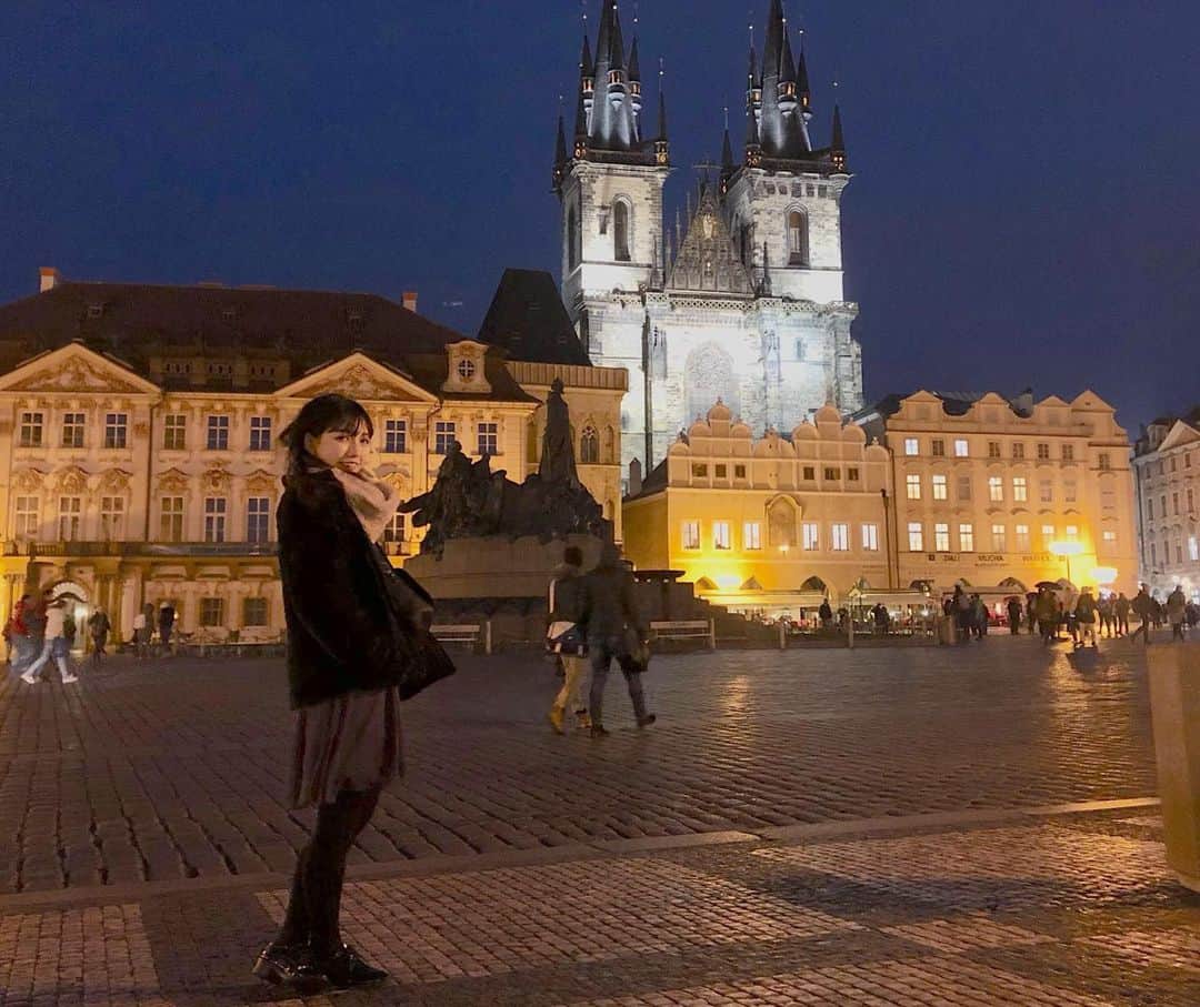NAOさんのインスタグラム写真 - (NAOInstagram)「* のだめカンタービレに感化されて3年前くらいにプラハに行った時の過去旅pic✈️ * 天井のモザイクが綺麗な#cafeimperial で夜カフェしたり、#旧市街広場 を散歩したり楽しかったなー✨ * #プラハ #prague #czech #チェコ #cafe #夜カフェ #海外旅行 #travel #travelphotography #タビジョ #旅行好き女子 #のだめカンタービレ #ffl #followｍe #fashion #ファッション #シースルーバング #女医 #研修医 #フォローミー #doctor #夜景 #夜散歩 #ティーン教会 #tynskychram」11月19日 19時33分 - dr_nao_0415