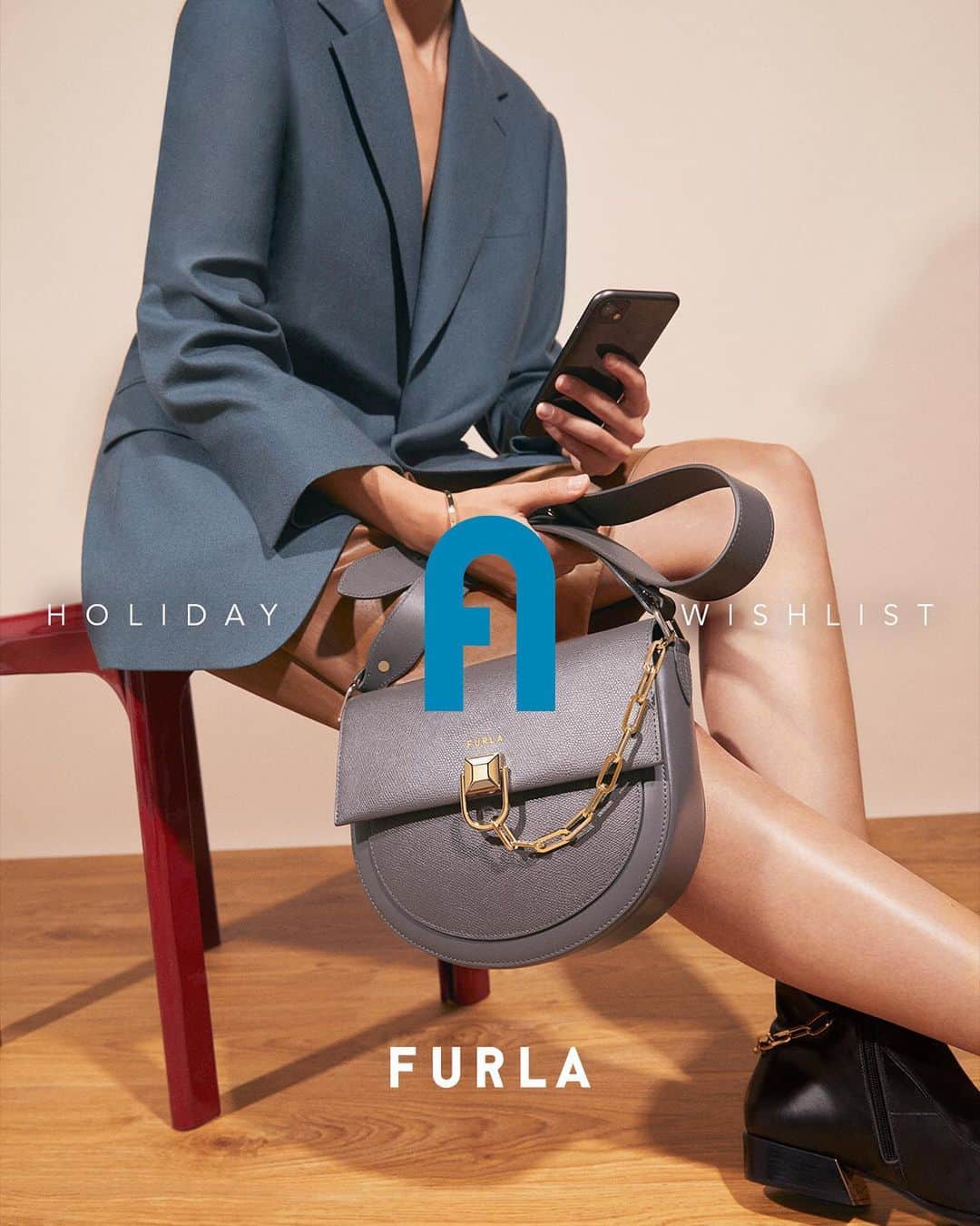 フルラのインスタグラム：「This Furla bag proves to be a welcome addition to any wardrobe and… to your wish list. #thefurlasociety #furlafeeling #furlagift #newcollection #furla #accessories #fashion」