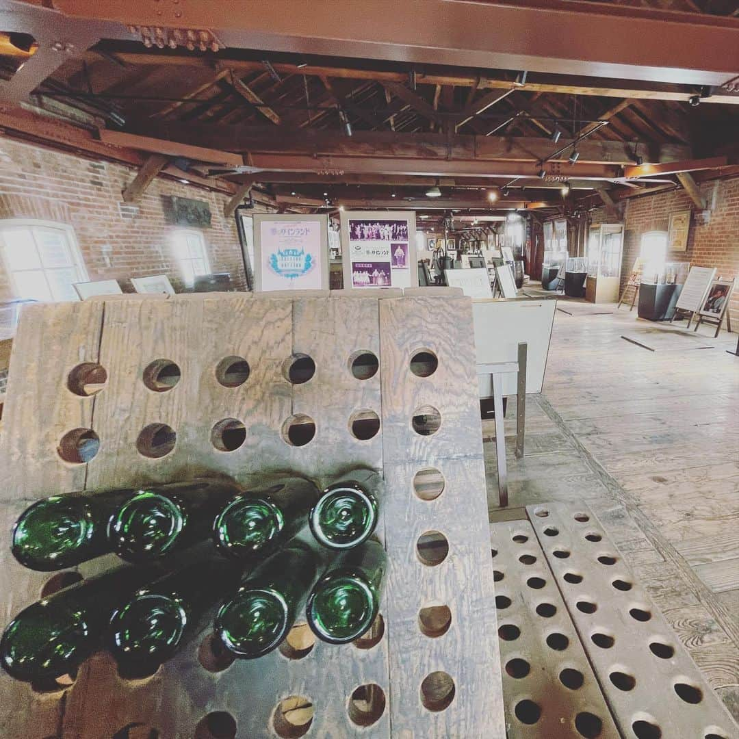 japantripさんのインスタグラム写真 - (japantripInstagram)「#牛久市  #牛久ワイン  #牛久ワイナリー  #wine  #winelover  #myunseenjapan  #unseenjapan  #unseenjapantrip  #unseenjapan🇯🇵 #日本ワインの歴史  #日本ワインの歴史薫る風景近代化と先人たちのワイン醸造１４０年 #ワイン醸造140年 #カメラ女子  #カメラ好きな人と繋がりたい  #Japanheritage #カメラ旅 #tokyocameraclub  #japantrip #japantravel #instapic  #unseenjapanphoto  #unseenjapantrip #myfavoriteplace  #myfirststory」11月19日 20時08分 - japanculturalheritage