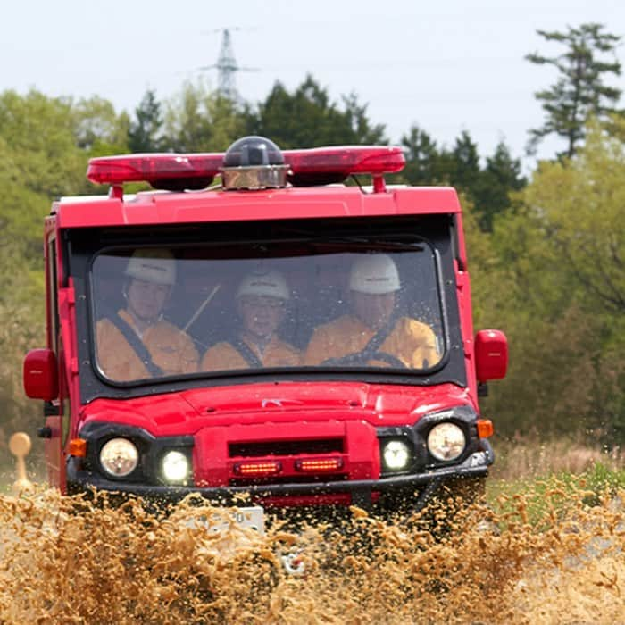 モリタさんのインスタグラム写真 - (モリタInstagram)「小型オフロード車 Red Ladybug。 軽石、火山灰、雪の上も走行できる走破性が特徴です。 #人と地球のいのちを守る #モリタ#オフロード#小型オフロード車#救助 #レスキュー#消防#防衛#災害対応#消防車#救助車#消防隊員#自衛隊員#morita#firetruck#firefighter#rescue#truck#car#offroad#red#design#car#vehicle#japan」11月19日 20時38分 - moritagroup