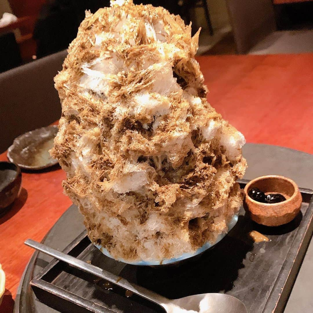 ゆうめろさんのインスタグラム写真 - (ゆうめろInstagram)「・ ・ 南青山にある焼肉の有名店 【よろにく】に行ってきたよ~🥩❤️ 大好きな焼肉を堪能できて幸せなり😚💗 脂っこすぎなくて食べやすくて口の中でとろけた〜 やっぱり焼肉しか勝たん！ ・ #よろにく #焼肉大好き #肉スタグラム  #東京グルメ #グルメ女子 #グルメスタグラム」11月19日 20時36分 - yk.o0