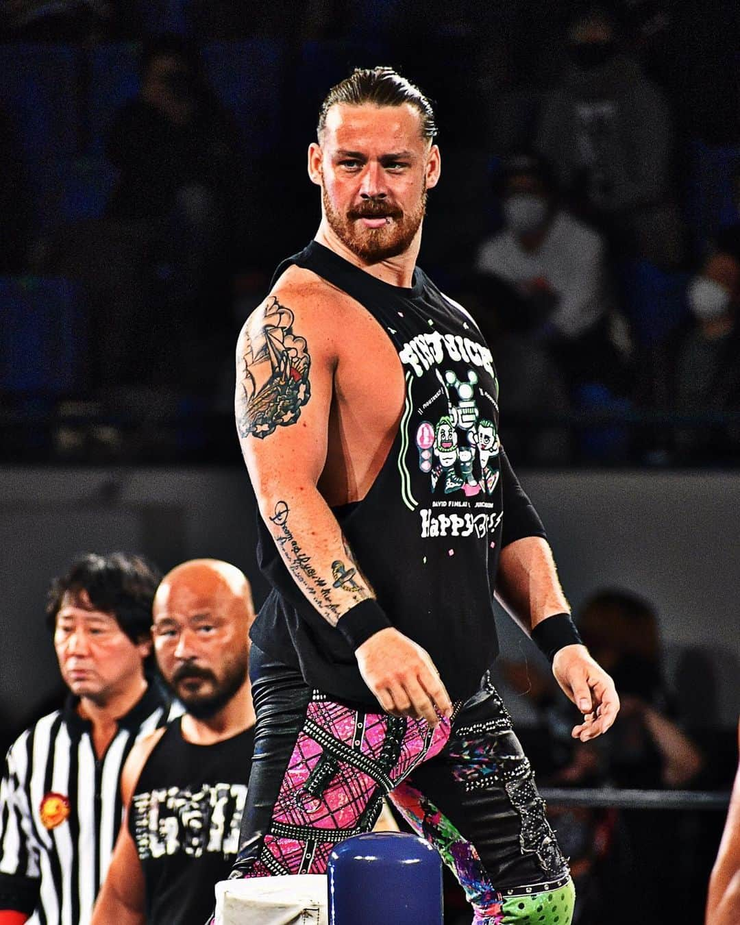 デビッド・フィンレーのインスタグラム：「Y’all see Jado checking me out?  • • • #njpw #njpwworld #newjapanprowrestling #新日本プロレス #finjuice #davidfinlay  #デビッドフィンレー #prowrestling #wrestling #iwgp #professionalwrestling #njwtl #worldtagleague #tagteam #tagteamwrestling」