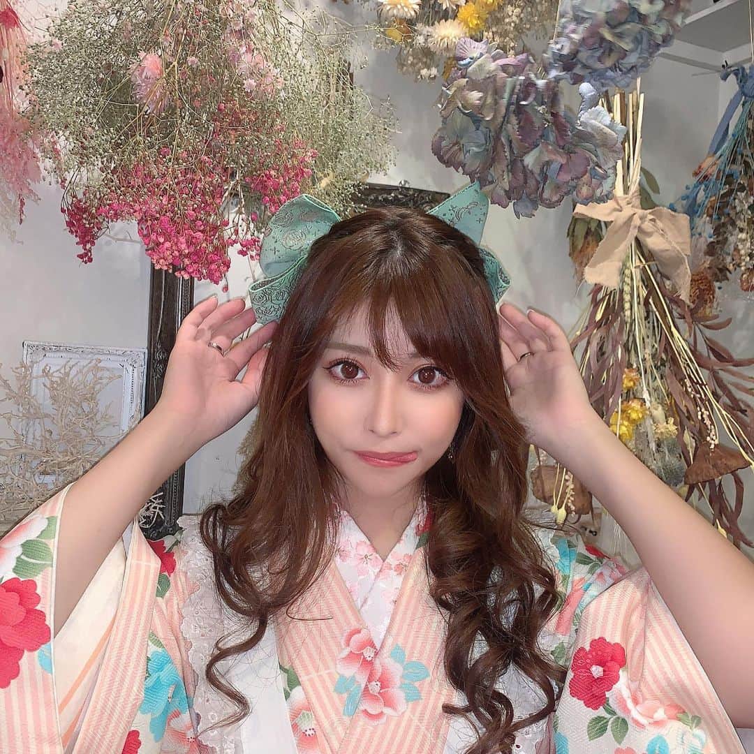藤咲めいさんのインスタグラム写真 - (藤咲めいInstagram)「本日錦糸町蓮おります！ . . . #袴 #着物 #ヘアメイク #リボンアレンジ」11月19日 21時18分 - meyf333