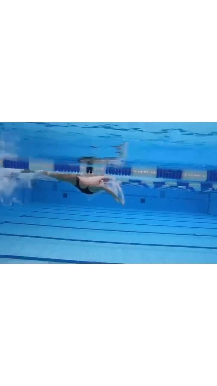 ズザンナ・ヤカボスのインスタグラム：「@swimlab_analysis」