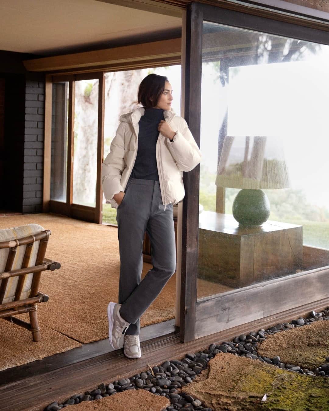 UNIQLO UKのインスタグラム：「Our HEATTECH Warm Lined Trousers will keep you snug on the coldest days.   #Uniqlo #LifeWear #UniqloLifeWear」
