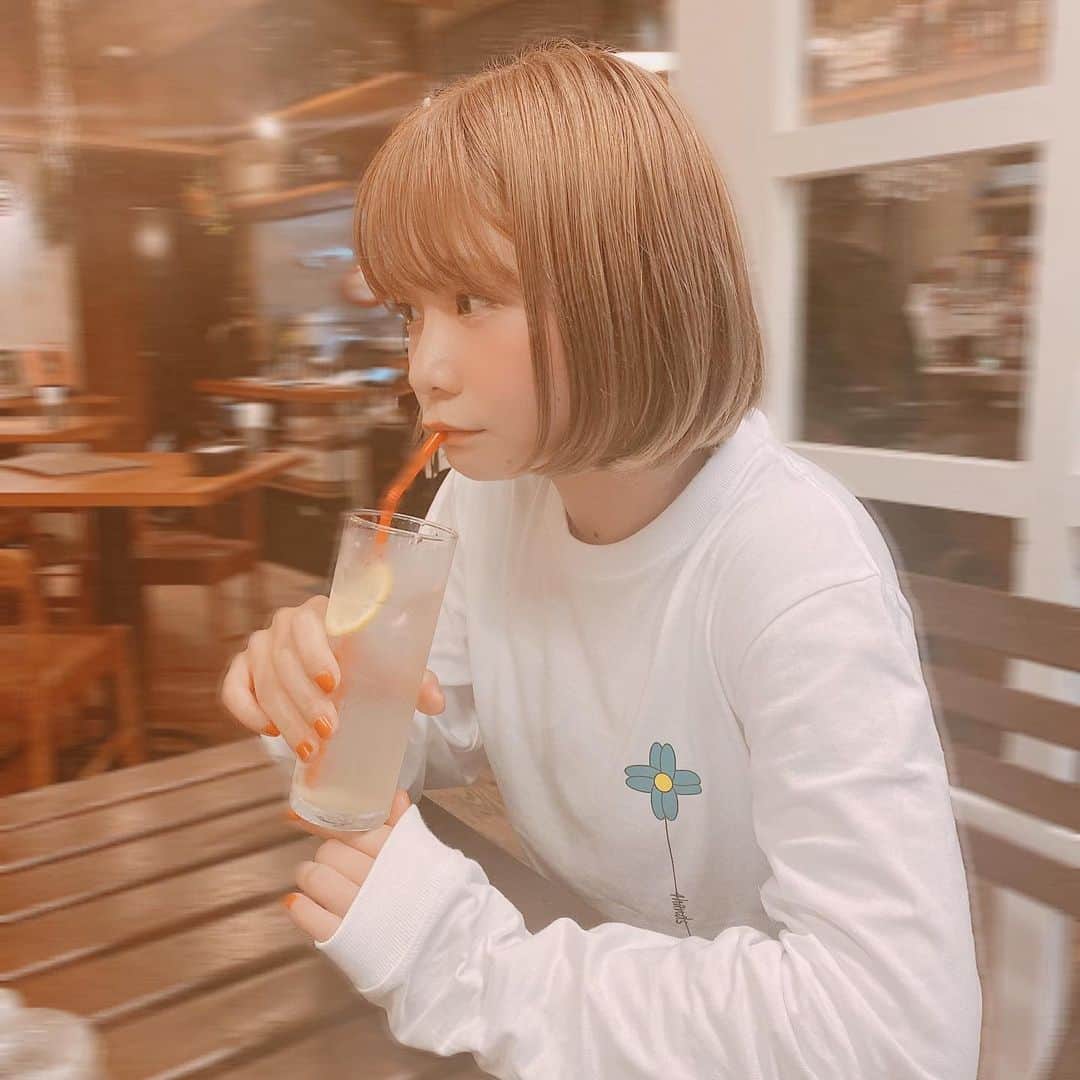 真奈さんのインスタグラム写真 - (真奈Instagram)「🥤🧡」11月19日 22時40分 - manatmnt0116