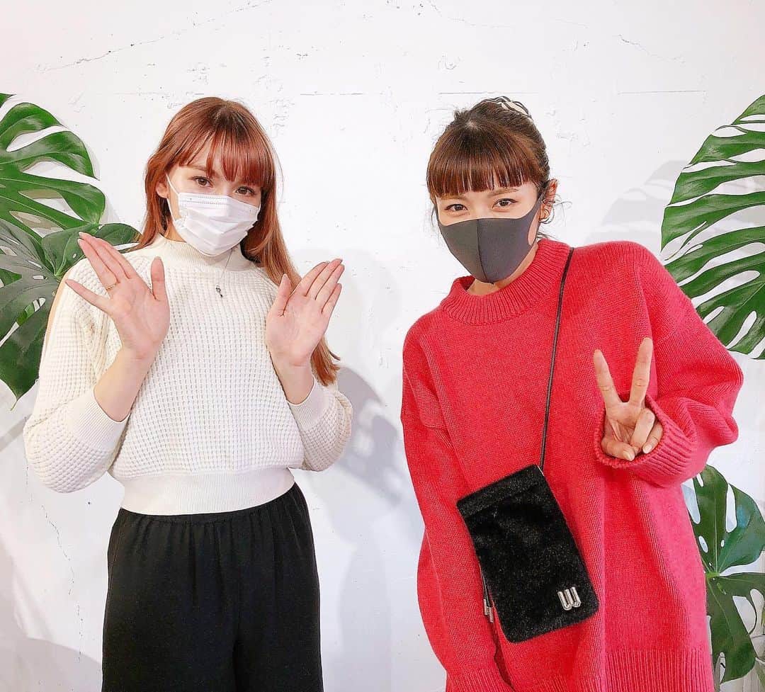 アイシスのインスタグラム：「先日、同じ事務所の大先輩の 若槻千夏さんのブランド @wcjapan にお邪魔しました！！ お洋服も小物もかわいすぎて 幸せ空間でした...！！神 若槻さん明るくてほんとに歩くパワースポットです🧘‍♀️✨✨」