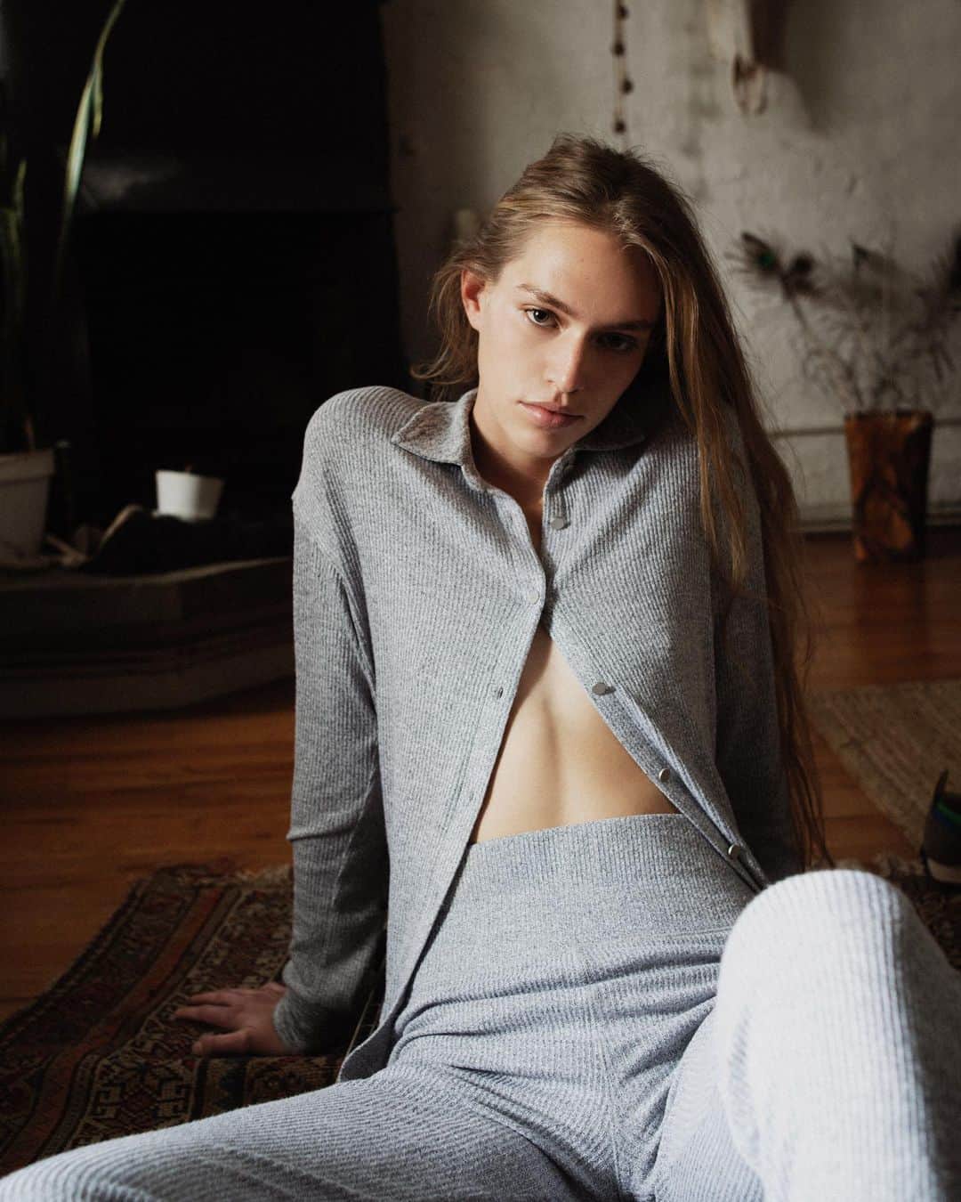 ラグ&ボーンのインスタグラム：「Introducing sets: We began with our signature ribbed jersey knit, a classically cozy fabric with a warm-handed feel, and multiplied it into tops and bottoms. This is Quality Comfort, and it’s better.」