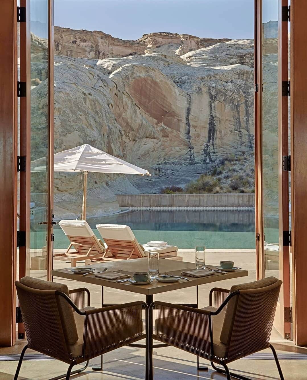 BEAUTIFUL HOTELSさんのインスタグラム写真 - (BEAUTIFUL HOTELSInstagram)「A remote hideaway tucked in the dramatic canyons of the American Southwest, who would want to leave? 🌄 Amangiri, which means "peaceful mountain" offers a 600-acre sanctuary in Navajo Country, Utah. 🇺🇸  Guests are treated to a serious wow-factor, with suites that match the natural landscape, stunning views, a glam swimming pool, and a serene spa. If you're a fan of sunsets, book the Mesa Pool Suite as it catches the rose-gold hues over the Utah desert. 🎴  Is a stay at Amangiri on your bucket list? ✨  📸 @mamaishaute @paulinawilltravel @the_wally_llama @pandora_rara 📍 @amangiri, Utah」11月19日 23時09分 - beautifulhotels