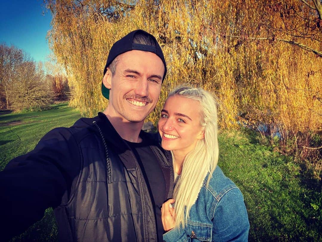 ザイヤ・ブルックサイドのインスタグラム：「Impromptu walk with my love 💙   I am so extremely grateful for you ✨」