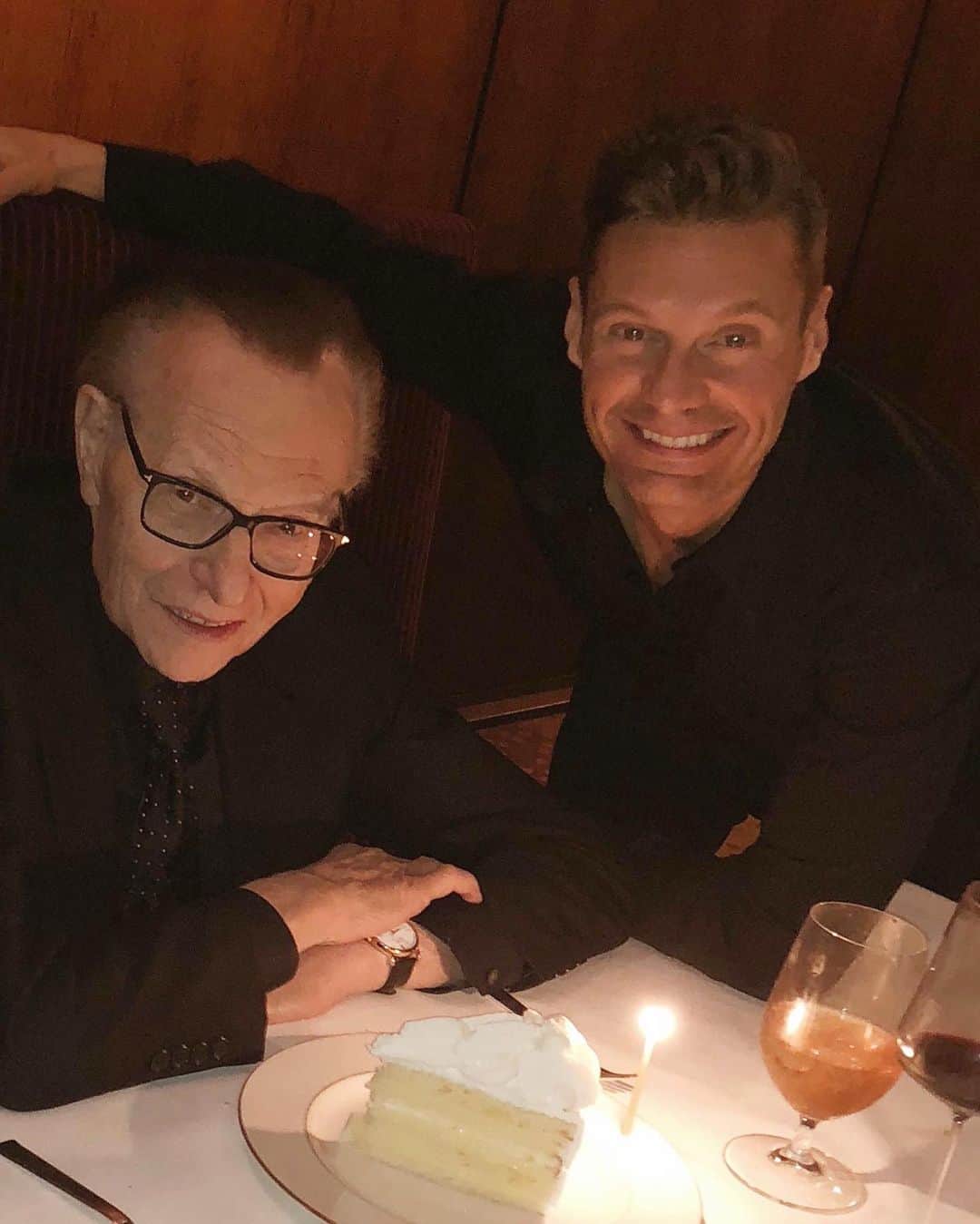 ライアン・シークレストのインスタグラム：「Happy birthday to my friend @LarryKingnow! A broadcasting royal with the last name to prove it. #tbt」