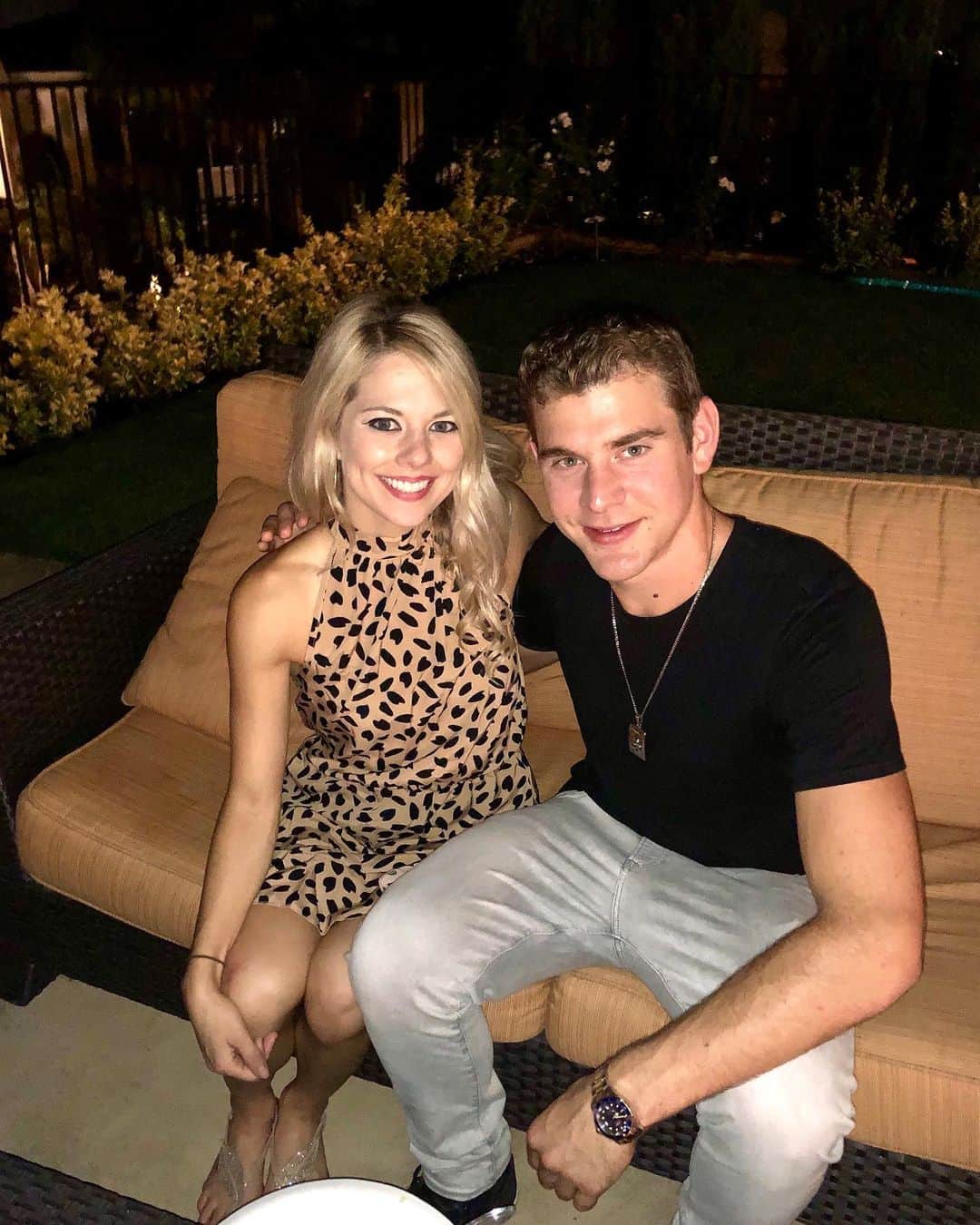 アレクサ・シメカのインスタグラム：「🎈Today we get to celebrate my partner, @brandon_f1992 who brings laughter and positivity to our lives everyday! His perseverance, compassion for others, and broad outlook on life inspires us all to be better versions of ourselves.  I am fortunate and thrilled to have a skating partner like him!  HAPPY BIRTHDAY BRANDON! Thank you for being you!!!  🤡🤠3️⃣2️⃣3️⃣」
