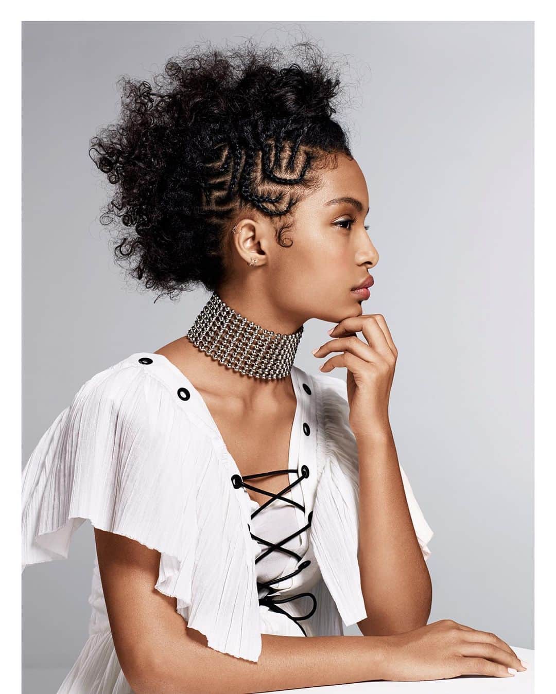 Lacy Redwayさんのインスタグラム写真 - (Lacy RedwayInstagram)「This photoshoot popped up in my archive marked as five years ago today.   Whoa! Where has the time gone? 🤯 I can not believe this was that long ago already.   ✨✨Yara Shahidi ✨✨  for @teenvogue magazine  Photography by @nadyawasylko  Styled by @katefoley  Makeup @nickbarose  Nails by @tee.fornails  Hair by Me #HairbyLacyRedway   #TBT #yarashahidi」11月20日 11時53分 - lacyredway