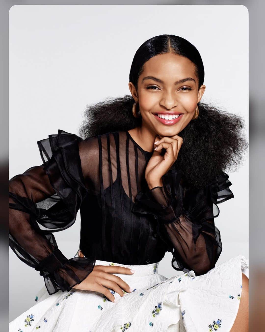 Lacy Redwayさんのインスタグラム写真 - (Lacy RedwayInstagram)「This photoshoot popped up in my archive marked as five years ago today.   Whoa! Where has the time gone? 🤯 I can not believe this was that long ago already.   ✨✨Yara Shahidi ✨✨  for @teenvogue magazine  Photography by @nadyawasylko  Styled by @katefoley  Makeup @nickbarose  Nails by @tee.fornails  Hair by Me #HairbyLacyRedway   #TBT #yarashahidi」11月20日 11時53分 - lacyredway