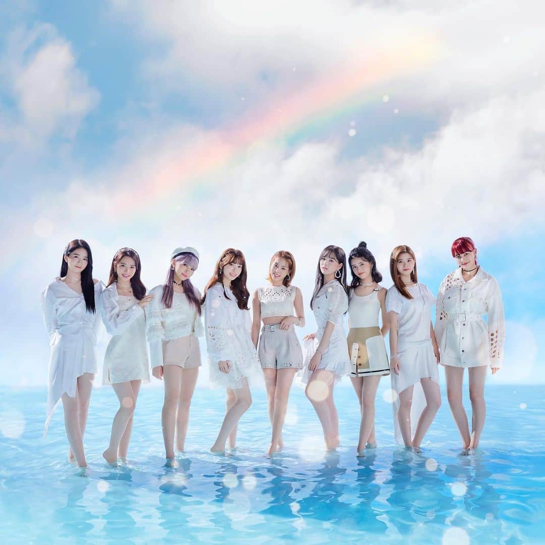 日本テレビ「The Music Day」のインスタグラム：「ベストアーティスト2020 で NiziU がデビュー曲 『Step and a step』を世界初披露することが決定！今回の見所は、「皆いつでも一緒だよ」という意味が込められているという手をつなぐ振り付け！詳細は番組ホームページへ！https://www.ntv.co.jp/best-artist/articles/117f8jwyq2lucmljh9s.html #ベストアーティスト2020 #niziu #stepandastep」