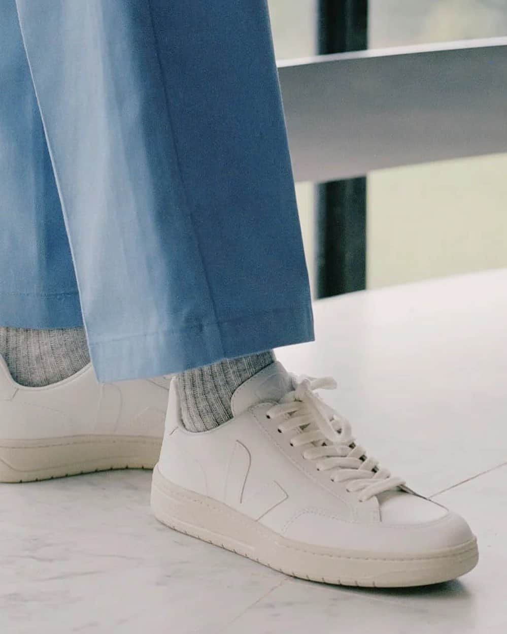 STYLERUNNERさんのインスタグラム写真 - (STYLERUNNERInstagram)「The Veja V-12 are back and we can’t get enough 🤩🤩 #stylerunner #stylesquad #veja #sneakers #sneakergame」11月20日 11時36分 - stylerunner