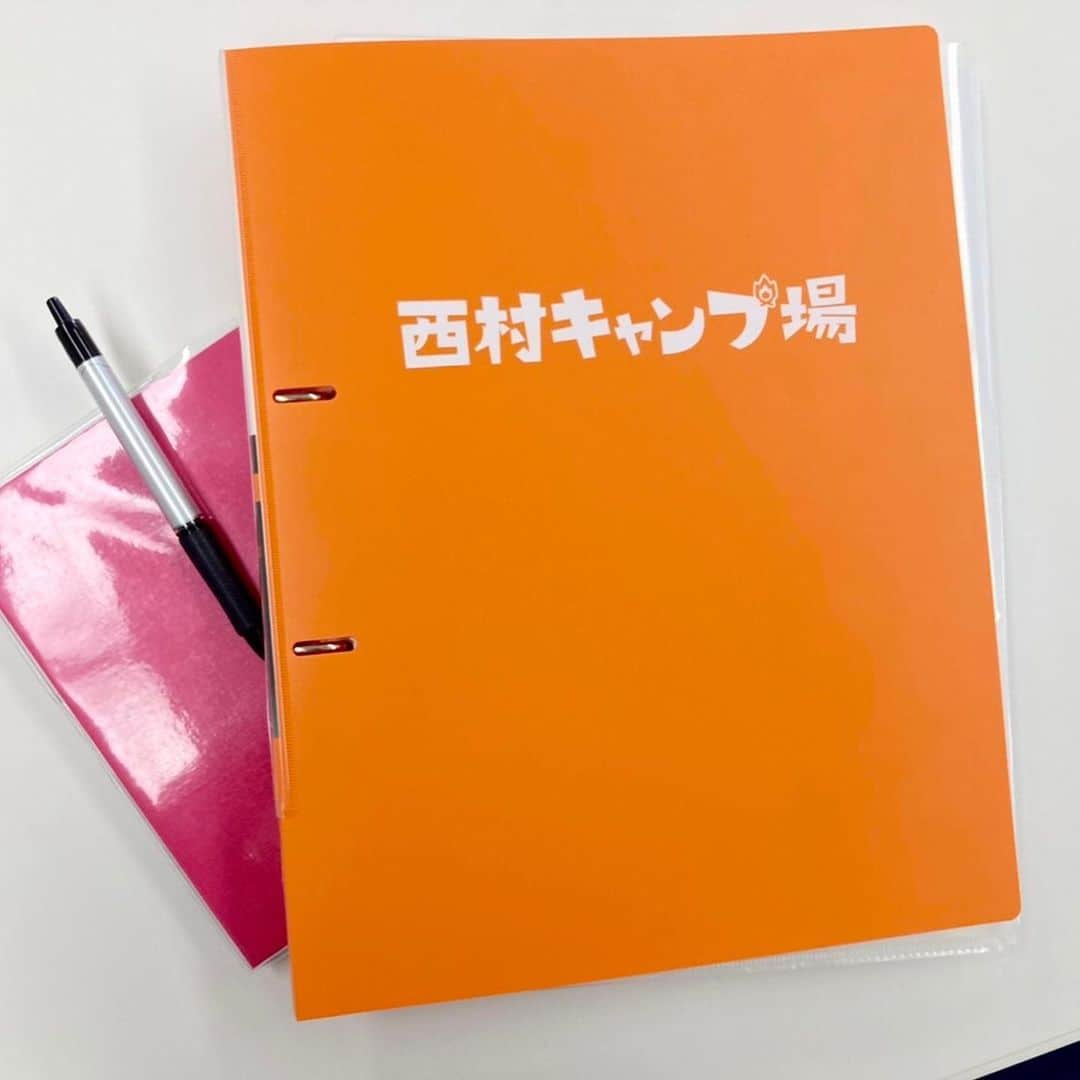 西村瑞樹（西村キャンプ場）さんのインスタグラム写真 - (西村瑞樹（西村キャンプ場）Instagram)「＼本日発売開始！／﻿ ﻿ 『#西村キャンプ場』番組タイトルのカッティングステッカーが誕生しました！🏕✨ ﻿ キャンプ用の道具箱に貼ったり…愛車に貼ったり…はたまたファイルに貼ったりなんかしちゃったりして！﻿ ﻿ 貼るだけでアナタも #にしむら～ の仲間入り。グフ…🤤﻿ ﻿ ▼詳しくはショップまたは番組HPから﻿ @tss_nishimuracamp﻿ ﻿ #キャンプ #キャンプ道具 #キャンプギア #camp #ドライブ #車 #文房具 #ステッカー #カッティングステッカー #シール #バイきんぐ #テレビ #TSS #広島」11月20日 11時42分 - tss_nishimuracamp