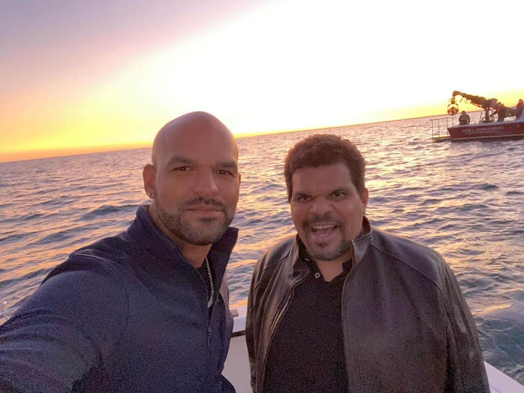 アマウリー・ノラスコのインスタグラム：「And we are baaaack !!!  Meet the Cuevas Cousins  #Hightown Season ✌🏽 #FrankieCuevas #JorgeCuevas」