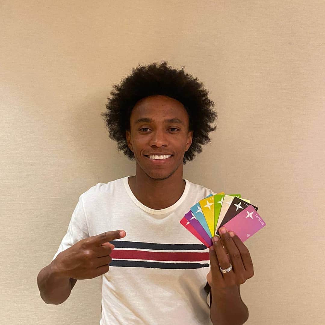 ウィリアンのインスタグラム：「The safest card in the world is coming! @lanistar  #ad」