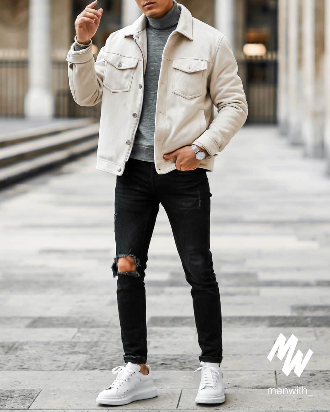 Men Withのインスタグラム：「Love this outfit worn by our dear friend @yvi.ackerman 👌🏽 #menwithstreetstyle」