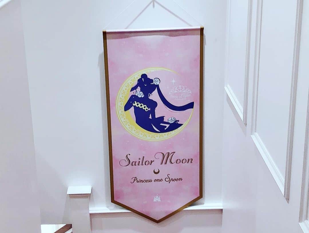 Sailor Moonさんのインスタグラム写真 - (Sailor MoonInstagram)「✨🌙 #tbt to Sailor Moon X @princessonespoon 2018 collab! It was so adorable! Looking forward to being able to travel to Japan again in the future! 🌙✨  #sailormoon #セーラームーン #japan #travel #2018 #japanese」11月20日 4時17分 - sailormoon_sc