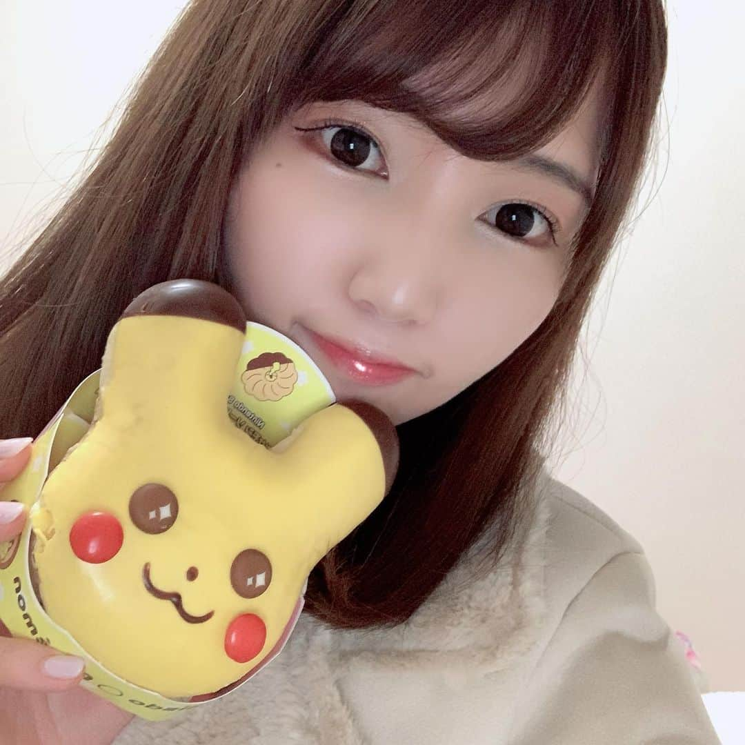 愛花みちるのインスタグラム：「⚡️❤️⚡️  #ポケモンミスドコラボ #ピカチュウ #可愛い」