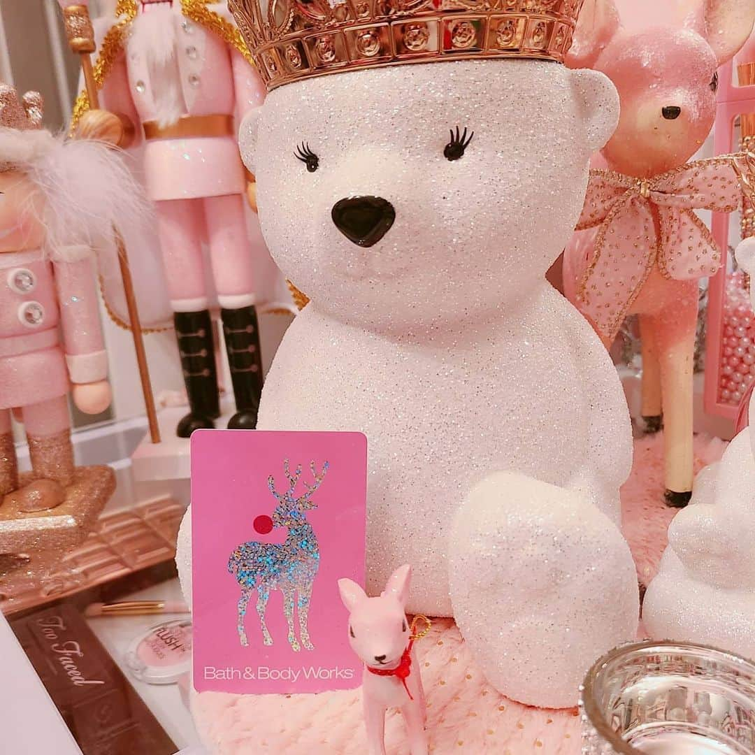 Bath & Body Worksさんのインスタグラム写真 - (Bath & Body WorksInstagram)「SPOTTED: the star of your Christmas decor 👑」11月20日 5時05分 - bathandbodyworks