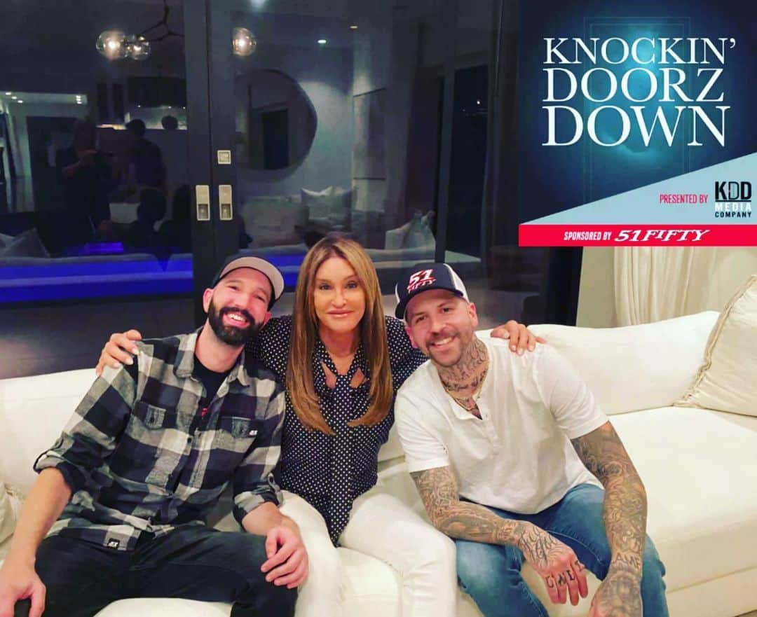 Caitlyn Jennerさんのインスタグラム写真 - (Caitlyn JennerInstagram)「Hey all! I did a podcast with KDD Media called Knockin Doorz Down, and it’s available now, make sure to go check it out! @knockindoorzdown」11月20日 5時34分 - caitlynjenner