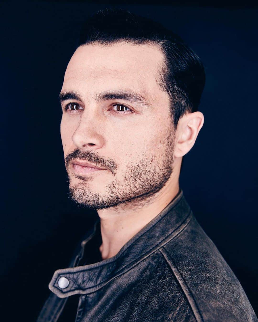マイケル・マラーキーのインスタグラム：「Hey fam; stoked to share that I’m now on @cameo and I can’t wait to send you personalized video messages, also direct messages! Click the link in my bio, or go to www.cameo.com/malarkey & speak to ya soon! 💙」