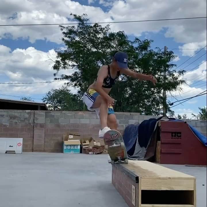 スラッシャーのインスタグラム：「🤩 @mariahduran_ 🤩」