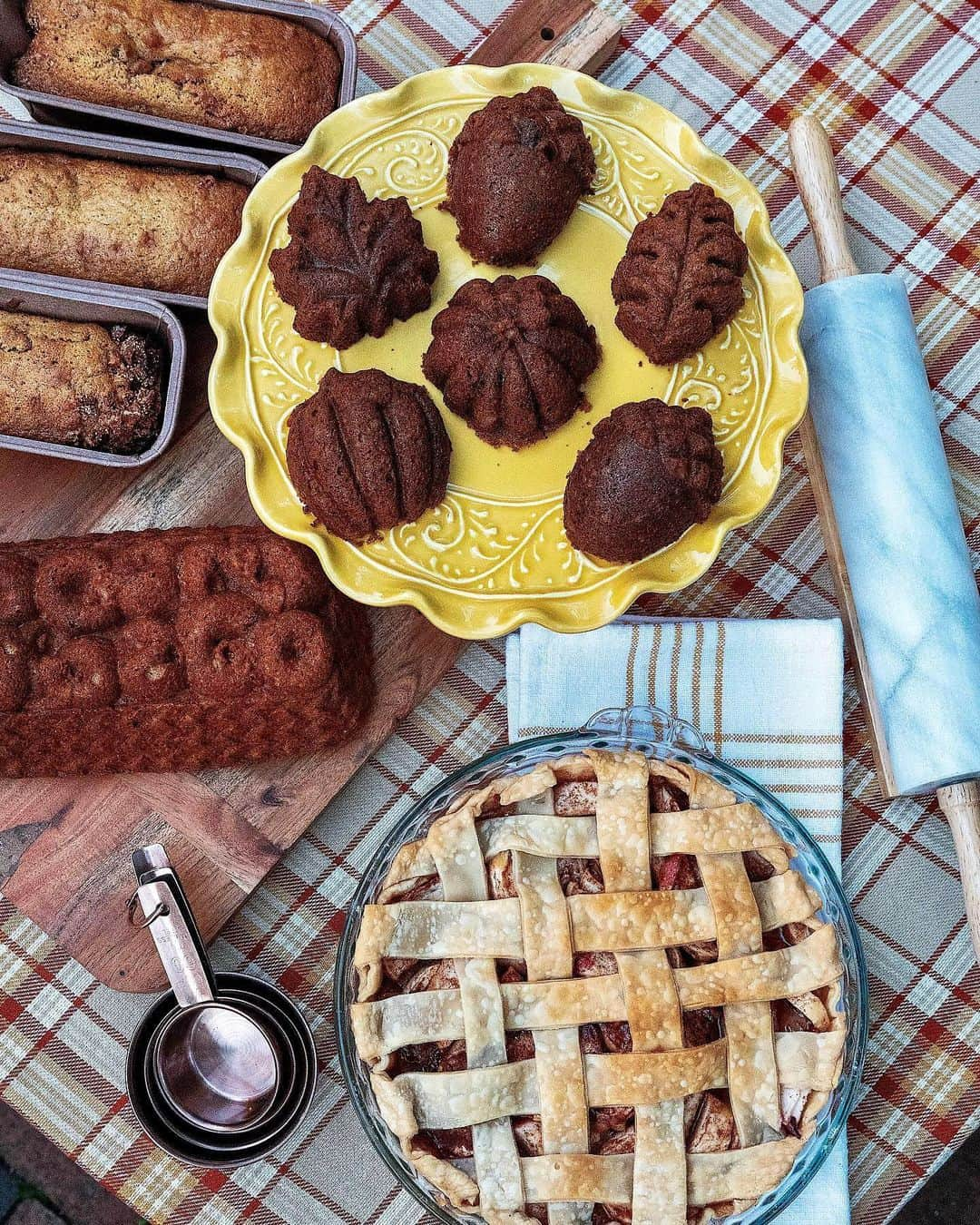 HomeGoodsさんのインスタグラム写真 - (HomeGoodsInstagram)「Thanksgiving is one week away! Get your last minute goods for your at-home foods 🦃🥧 #GoFinding (📸: @carly) #HGPartner」11月20日 7時02分 - homegoods