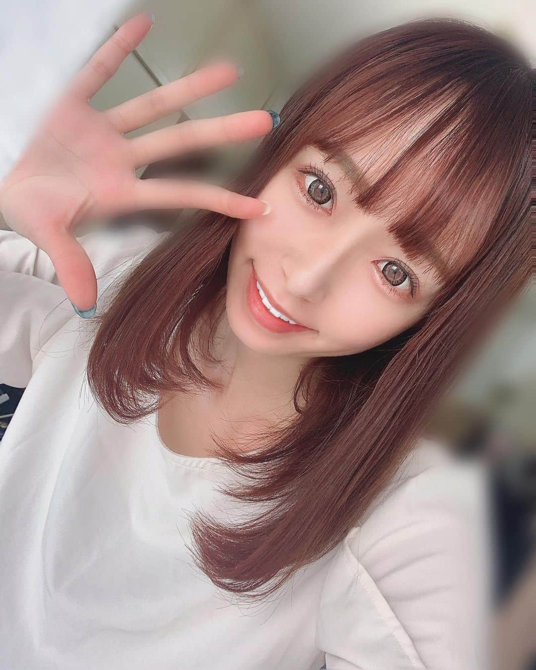 華月咲（さーちゃん）のインスタグラム：「1020 おはさーちゃん\( ･ᴗ･ ) みんな大好き金曜日！華金！（古い笑） コロちゃん全然おさまらないから 居酒屋ダメ🙅‍♀️４人以上で遊ぶのダメ🙅‍♀️ 色々我慢の冬だけど、その中でもきっと 幸せは溢れてるはず。明るく過ごそ〜💓 ・ ・ #fashion #ootd #makeup #kawaii #instafashion #outfit #corde #me #follow #followme #instagood #華月咲 #さーちゃん #ポートレート #ポートレート撮影 #ポートレートモデル #ポートレート女子 #ファインダー越しの私の世界 #撮影モデル #ラーメン女子 #被写体モデル #サロンモデル #イベントコンパニオン #レースクイーン #フォロワー募集中 #ファッション #インフルエンサー #お洒落さんと繋がりたい #写真好きな人と繋がりたい」