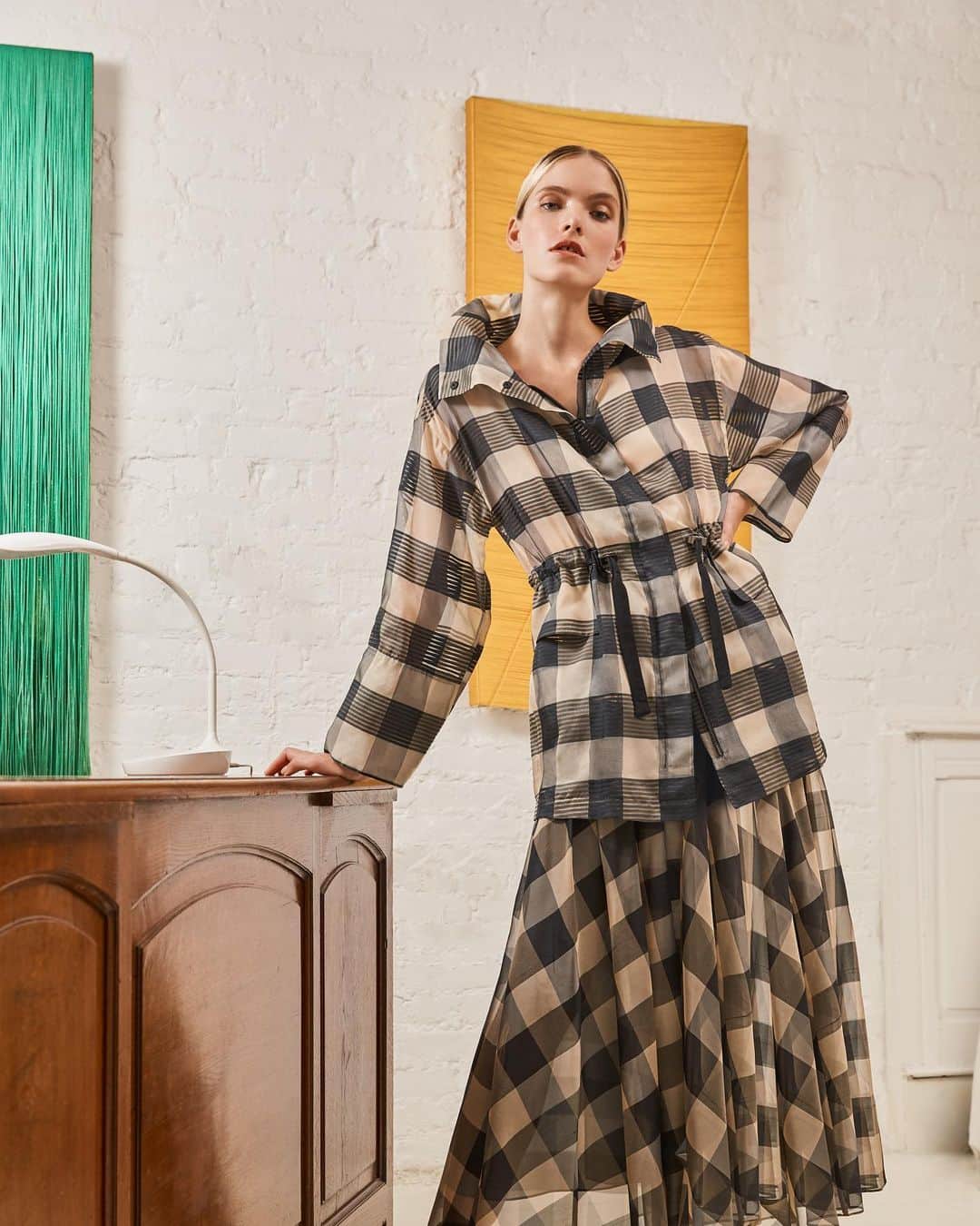 Saks Fifth Avenueのインスタグラム：「Head-to-toe plaid from @akrisofficial will guarantee a stylishly-chic winter wardrobe update. #SaksStyle」