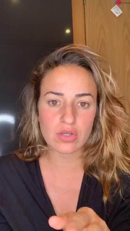 ジェマ・マリンのインスタグラム：「Spanish and English」