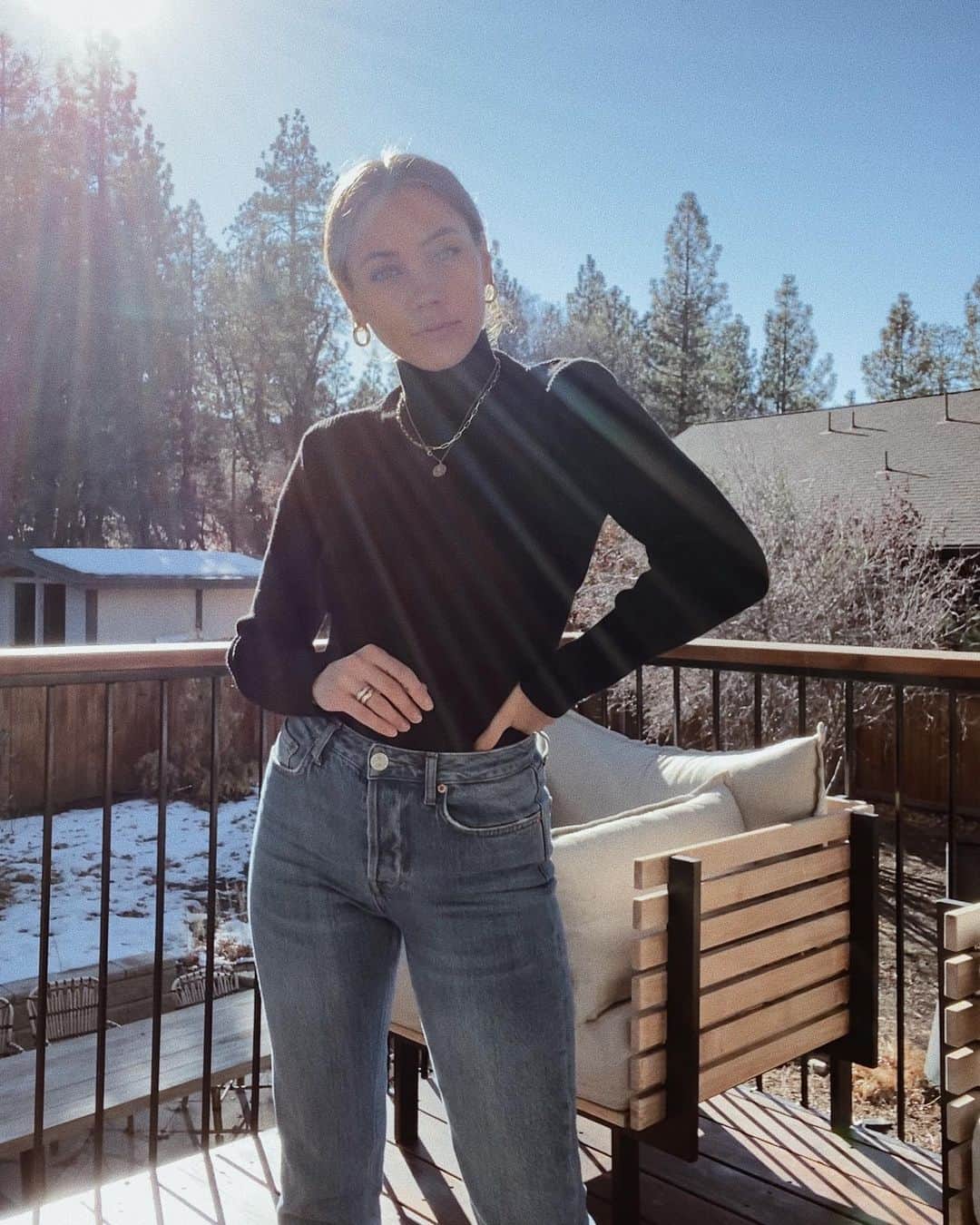 Camden Scottのインスタグラム：「Winter in the front, summer in the back.」