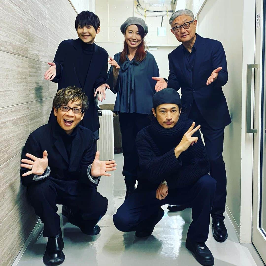 窪塚洋介のインスタグラム：「Amazon Audible オリジナル作品 「アレク氏2120」 1〜3話までご視聴できます。 是非"聴く映画"を体験してみてください^ ^ #堤幸彦　#山寺宏一　#梶裕貴　#三石琴乃　#窪塚洋介　#アレク氏」