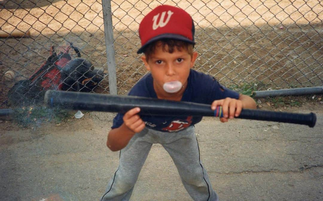 ニック・スウィシャーさんのインスタグラム写真 - (ニック・スウィシャーInstagram)「Batter Up!  #throwbackthursday #babyswish」11月20日 7時52分 - yourboyswish