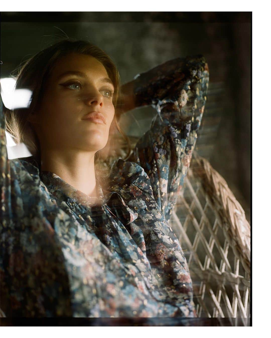 レベッカテイラーのインスタグラム：「Winter days blur together at the end of a most unusual year.」