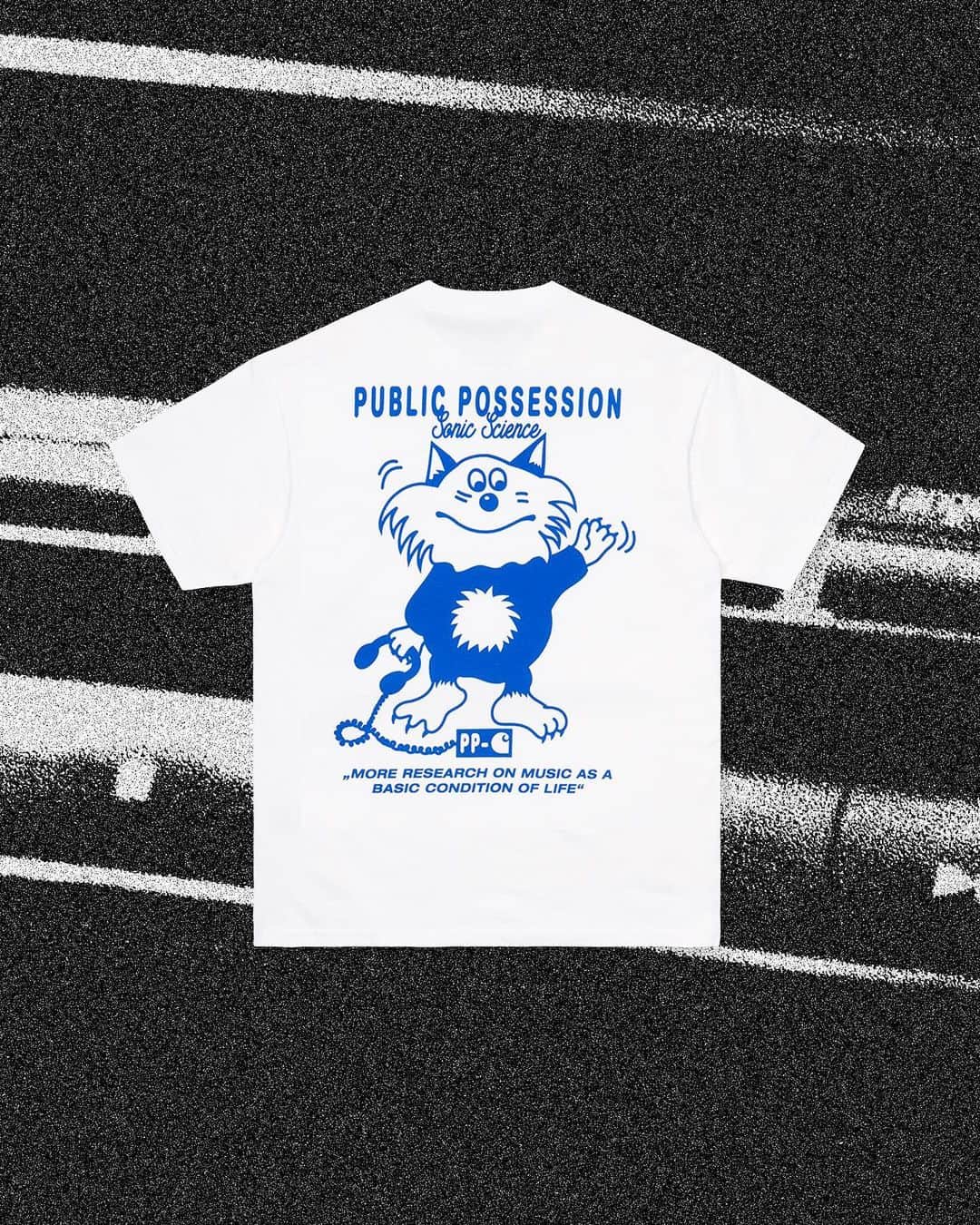 カーハートのインスタグラム：「RELEVANT PARTIES VOL.1 - A Capsule Compilation.  Relevant Parties Vol.1 のコレクションは、11月21日(土)より全国のCarhartt WIP Store & Online Storeにて発売致します。Jazzy Sport、Jackpot、Journal Standard、Sneakersnstuffでも同時にリリースとなります。ご期待ください。  #CarharttWIP #carharttwipmusic #relevantparties」